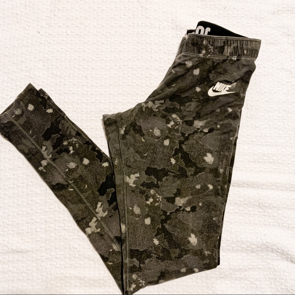 NIKE PRO GREY CAMO LEGGING